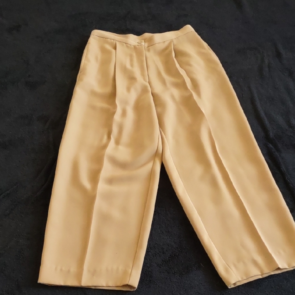 villager Wide-Leg Cropped Dress Pants in Camel